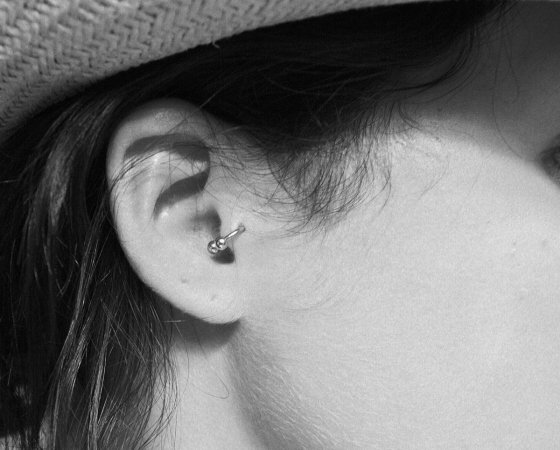 20+ Ways to Accent Tragus Piercings to Perfection