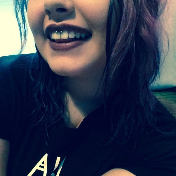 Smiley Piercing: 44 Peeps Who Are Rocking Their Smile + Tips!